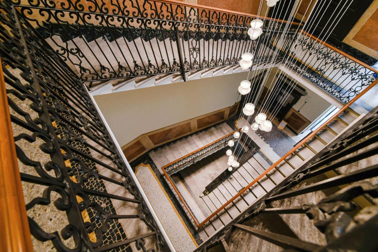 Cathedral Suite - The House Of Travelers كومو المظهر الخارجي الصورة